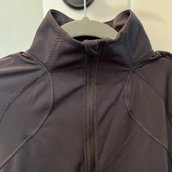 Lululemon Like New Black Half Zip Pullover - Picture 3 of 7